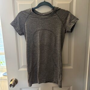 lululemon athletica swiftly tech short sleeve shirt 2.0 hip length